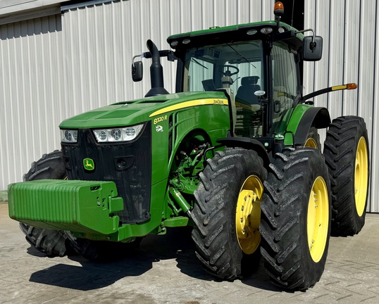 2014 John Deere 8320R
