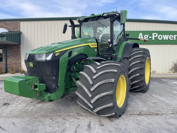2023 John Deere 8R 340