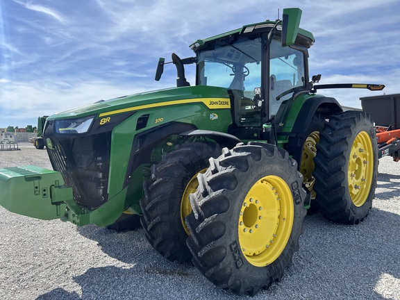 2024 John Deere 8R 370