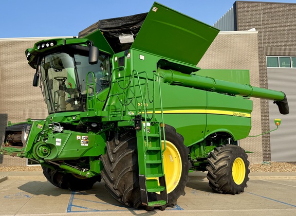 2021 John Deere S780