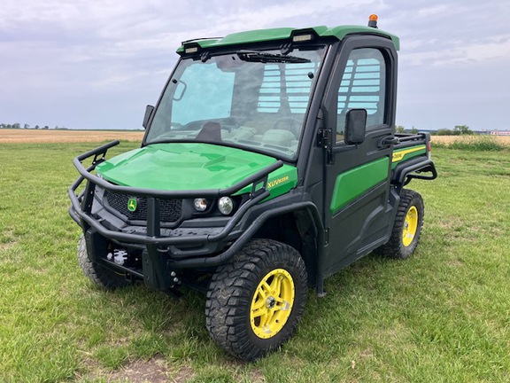 2022 John Deere XUV 835R