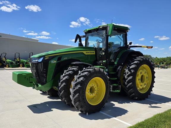 2025 John Deere 8R 370