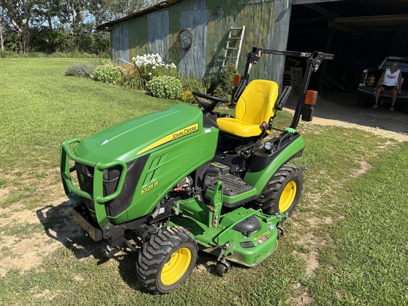 2016 John Deere 1025R