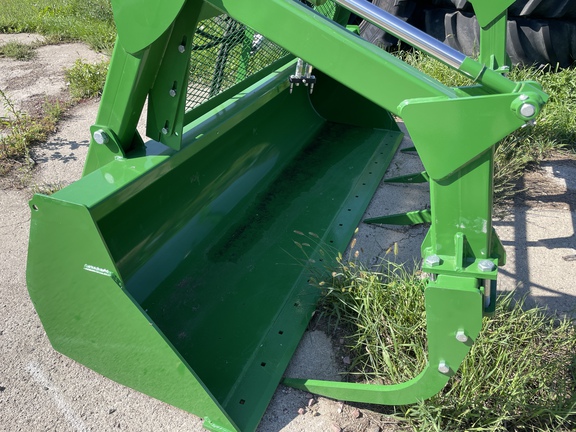 2025 John Deere 8 FT