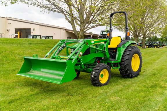 2026 John Deere 4052M