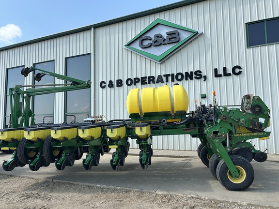 2002 John Deere 1770NT