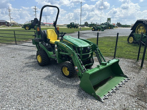 2019 John Deere 1025R