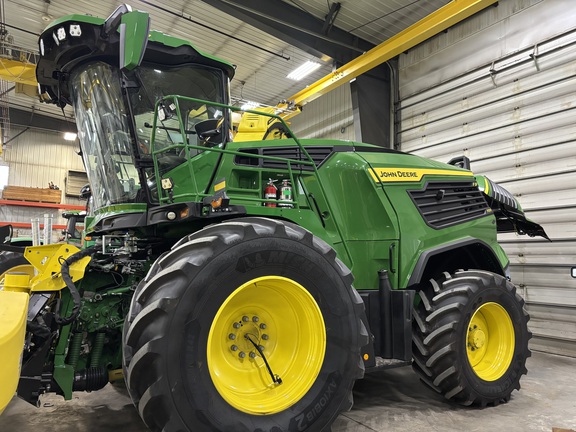 2026 John Deere F9 700