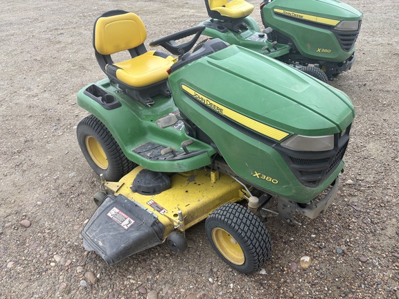 2016 John Deere X380