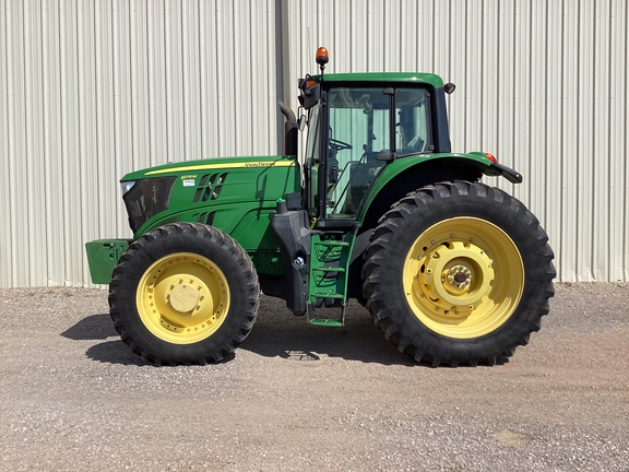 2015 John Deere 6175M