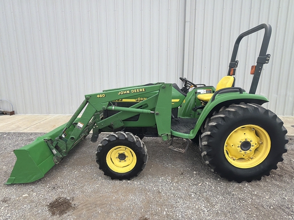 2000 John Deere 4700