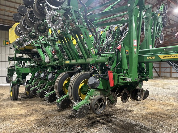 2024 John Deere 1795