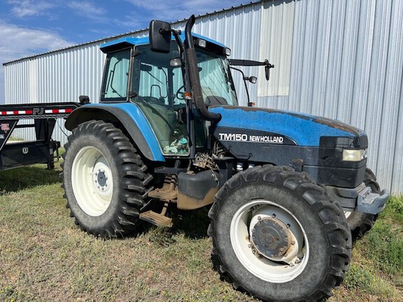 2000 New Holland TM150