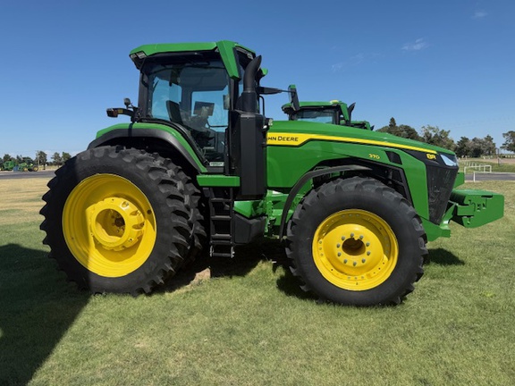 2024 John Deere 8R 370